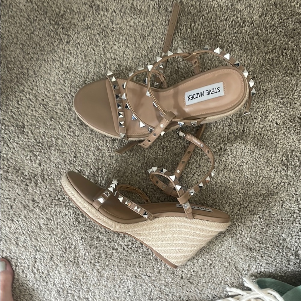 Steve Madden Tan Wedge Sandals